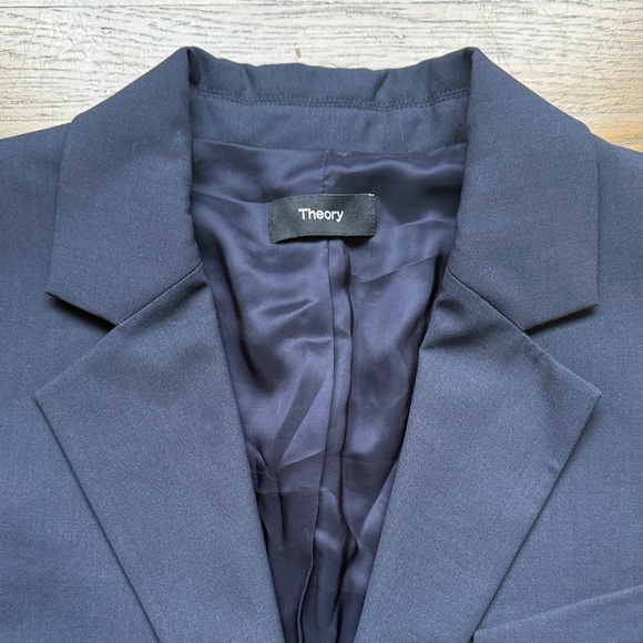 Theory Women's Navy Blazer size 2 - Picture 2 of 10